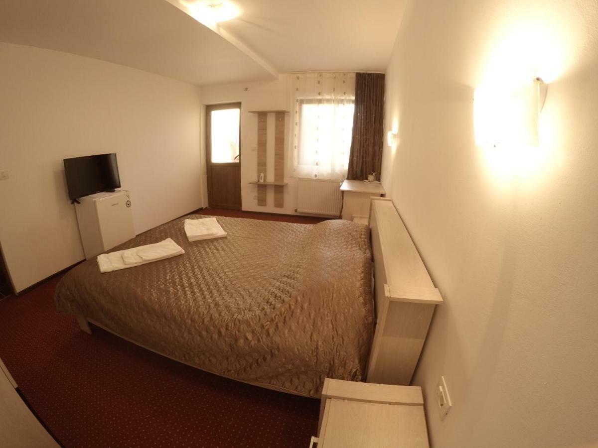 Casa Tiky Hotel Timişoara Eksteriør billede