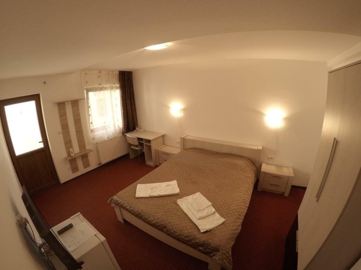 Casa Tiky Hotel Timişoara Eksteriør billede