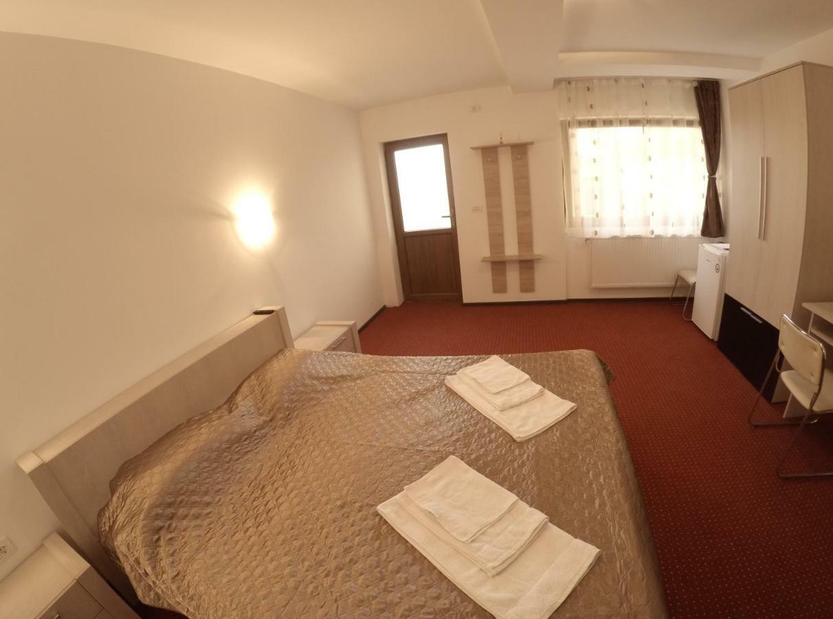 Casa Tiky Hotel Timişoara Eksteriør billede